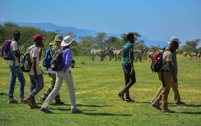 africa on foot walking safari